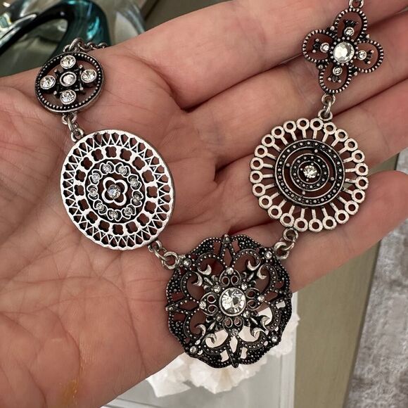 Vintage Silver-Tone Statement Necklace with Clear Rhinestones - Picture 4 of 4